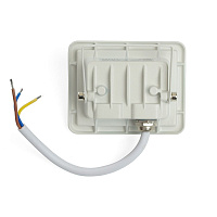 Светодиодный прожектор SAFFIT SFL90-10 IP65 10W 6400K белый 55070 Светодиодный прожектор SAFFIT SFL90-10 IP65 10W 6400K белый 55070